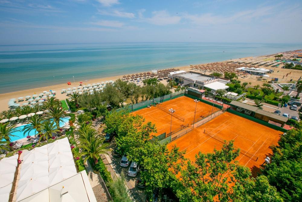 Hotel Mion Charme & Relax Silvi Marina Εξωτερικό φωτογραφία